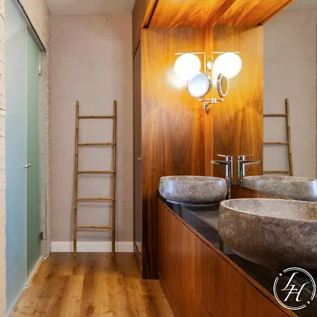 Casa Serena - Luxury - Jacuzzi - Pool & Garden Apartment *