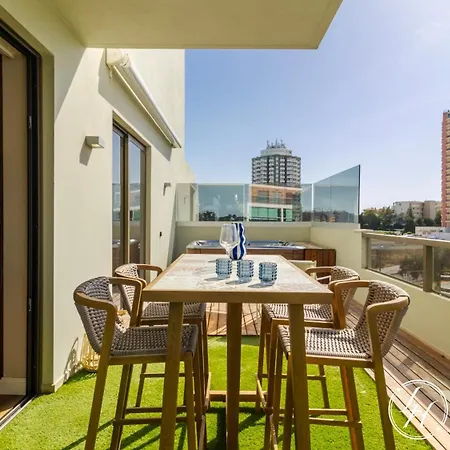 Apartment Casa Serena - Luxury - Jacuzzi - Pool & Garden