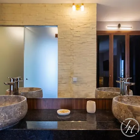 Casa Serena - Luxury - Jacuzzi - Pool & Garden Apartment Portimão